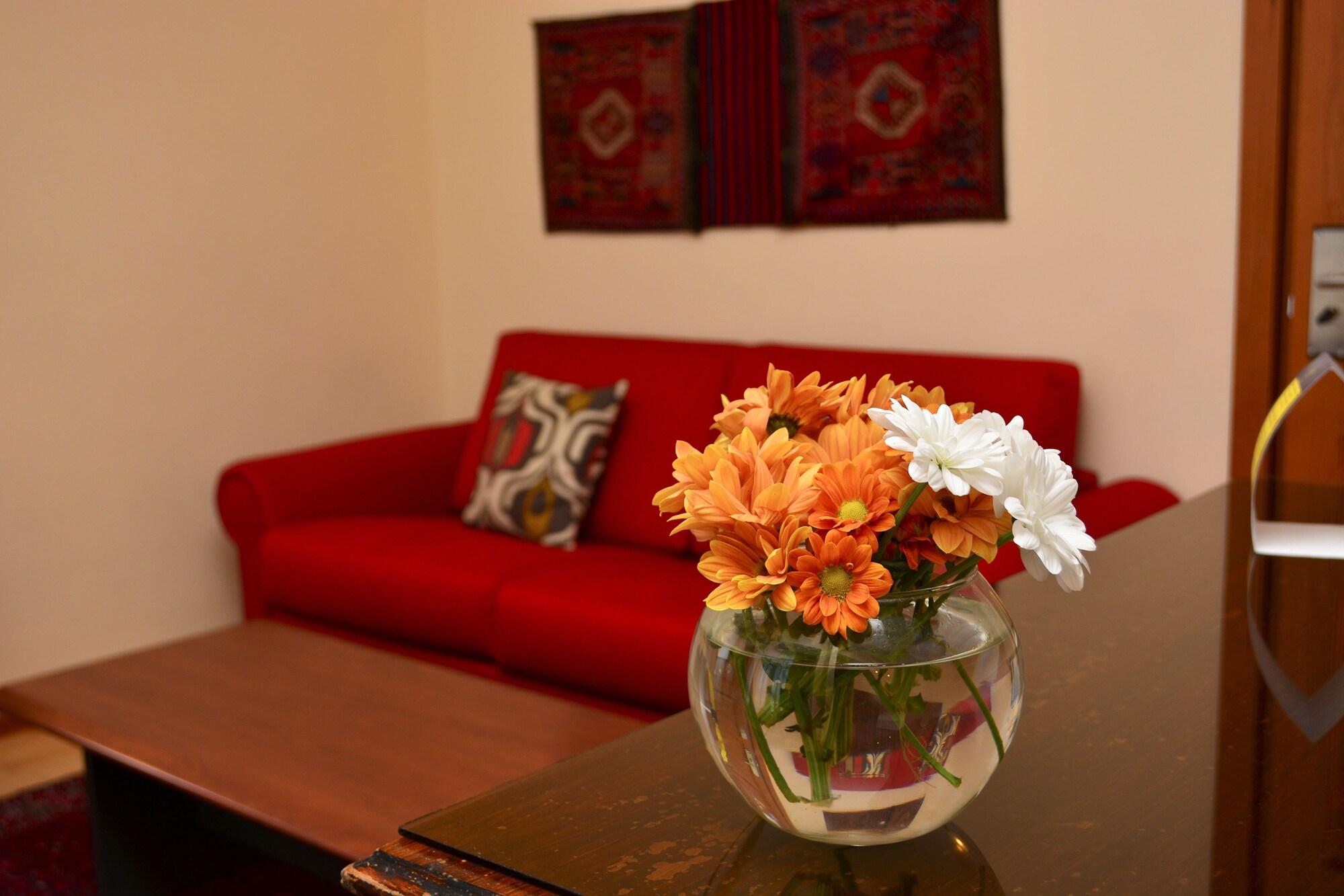 Urban Lodge Hotel Rooms And Suits تبليسي المظهر الخارجي الصورة