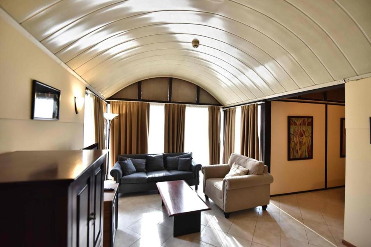 Urban Lodge Hotel Rooms And Suits تبليسي المظهر الخارجي الصورة