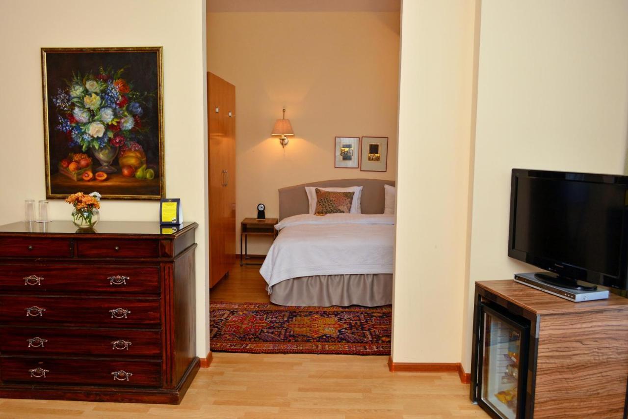 Urban Lodge Hotel Rooms And Suits تبليسي المظهر الخارجي الصورة