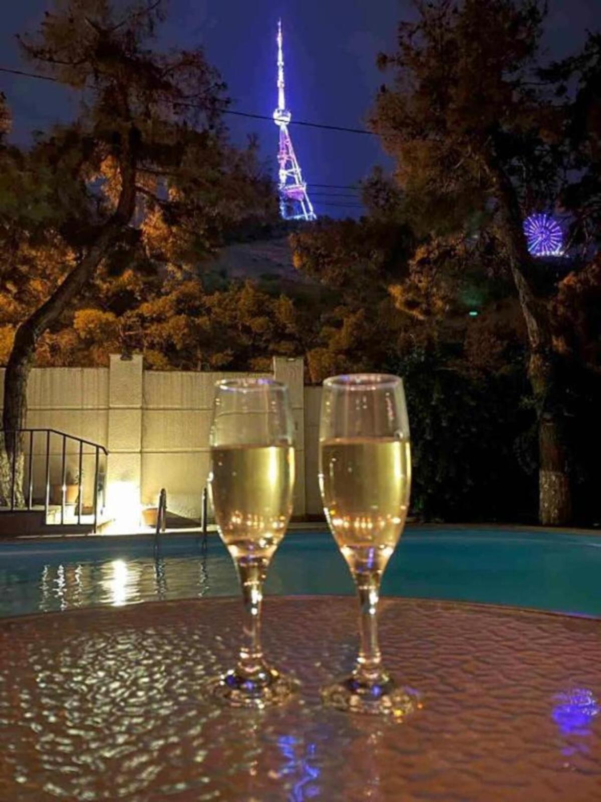 Urban Lodge Hotel Rooms And Suits تبليسي المظهر الخارجي الصورة