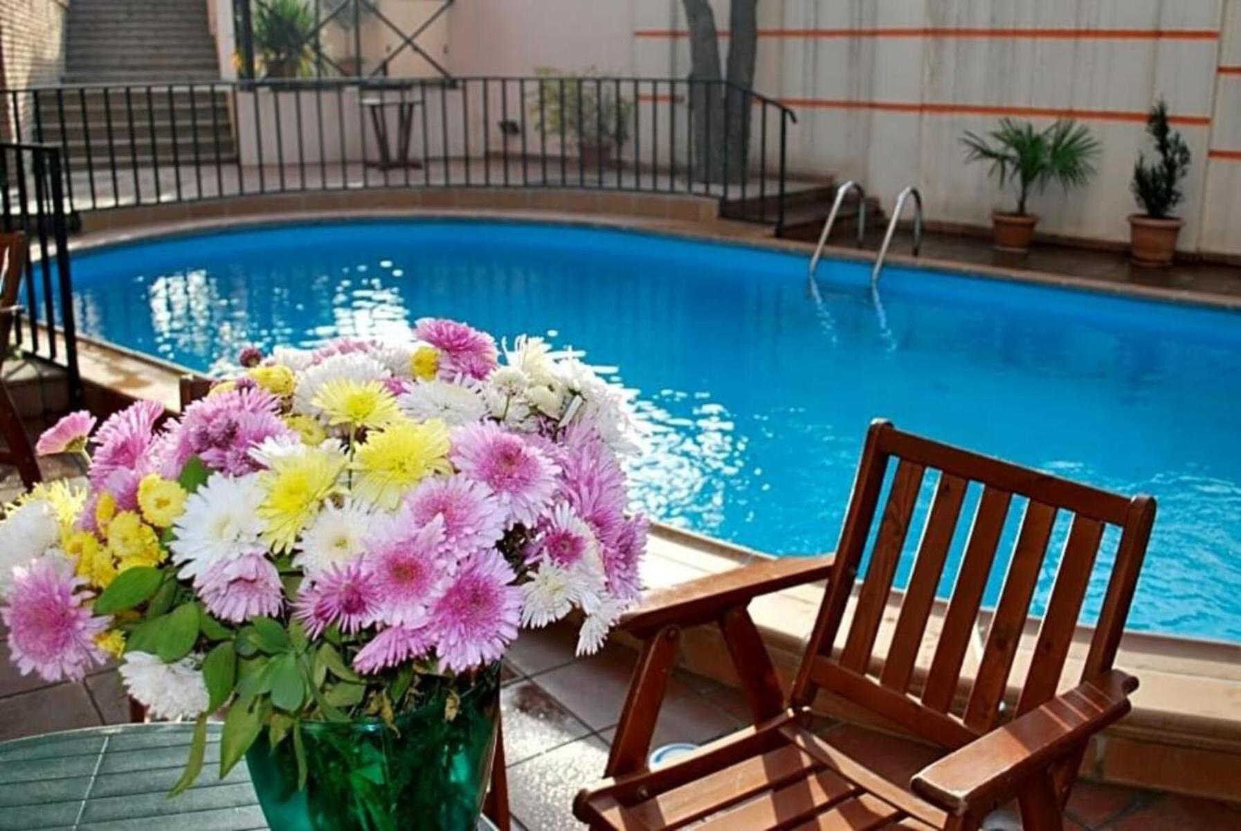Urban Lodge Hotel Rooms And Suits تبليسي المظهر الخارجي الصورة
