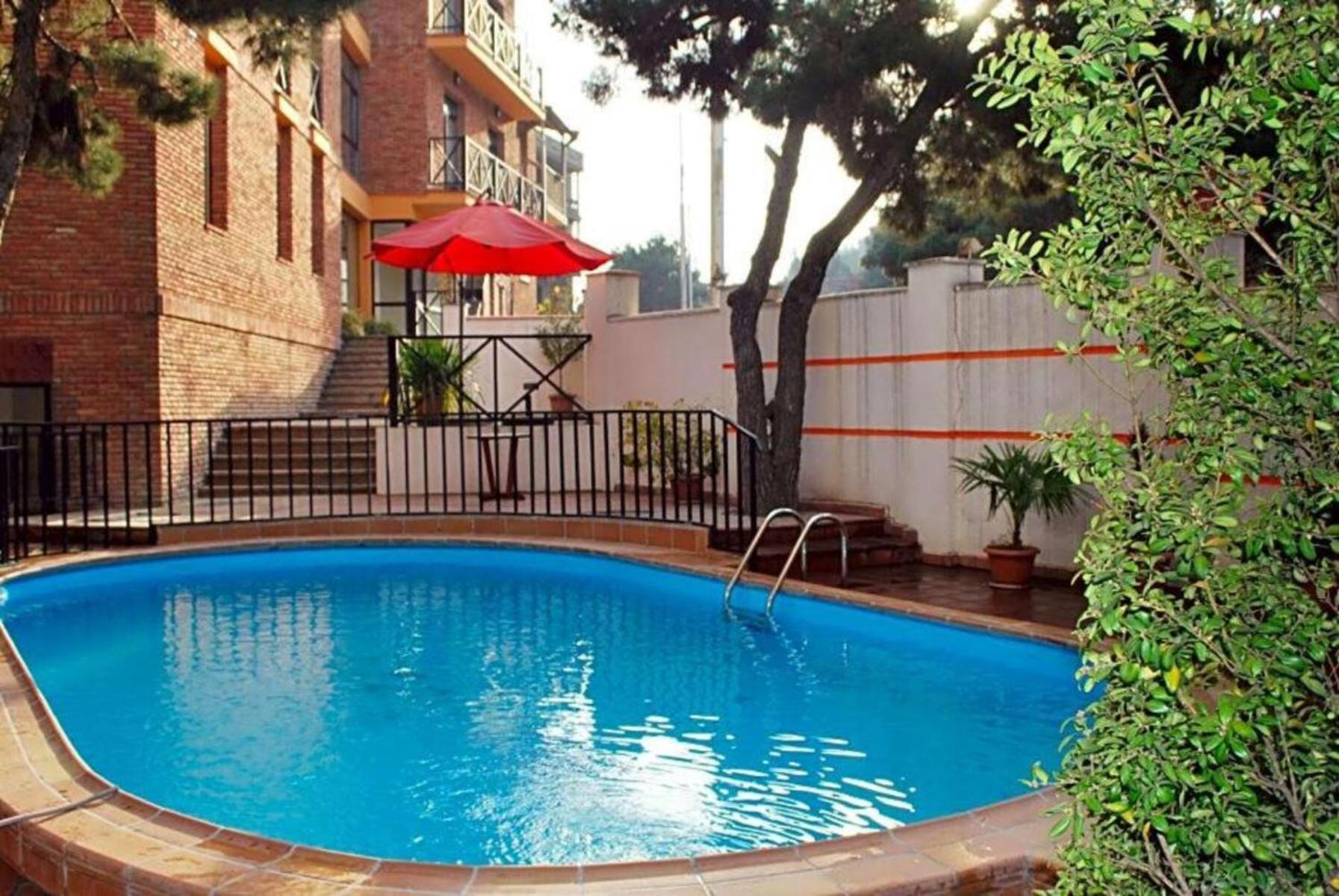 Urban Lodge Hotel Rooms And Suits تبليسي المظهر الخارجي الصورة